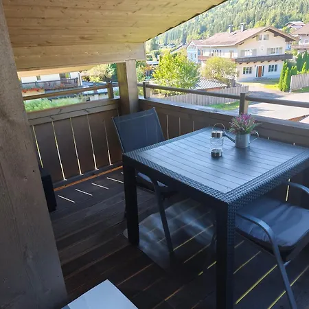 7 242 Apartment Lofer